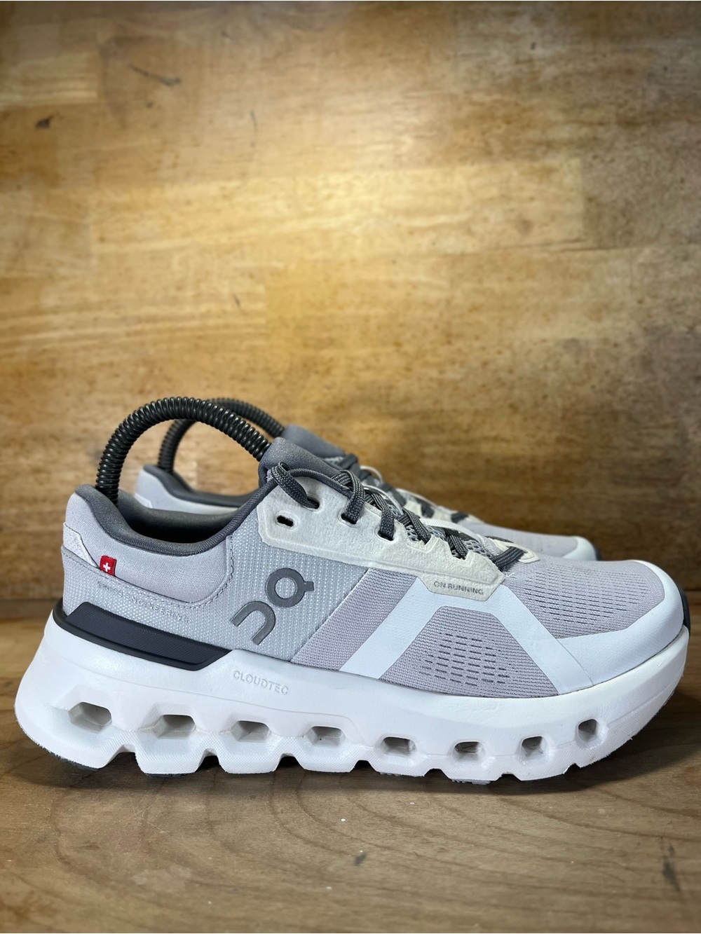 On Cloudrunner 2 REFLECTIVE Womens Size 6.5 Running Shoes Sneakers Gray